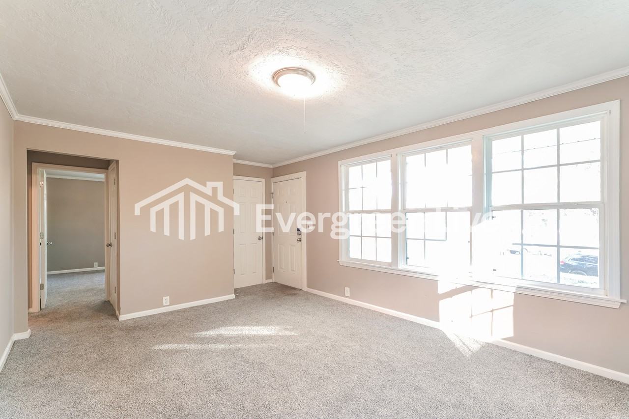 2809 Jordan St - Photo 5 of 16