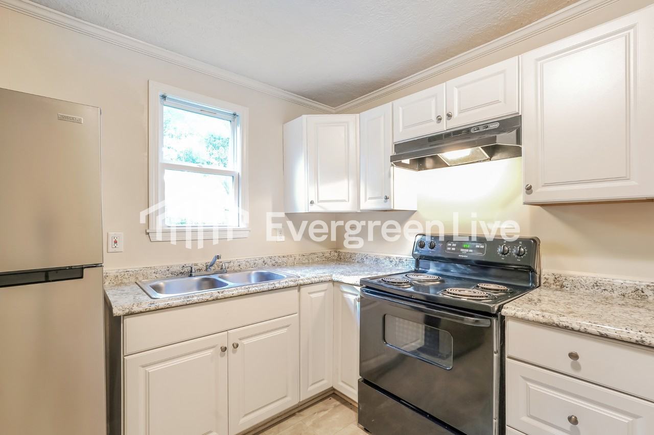 2809 Jordan St - Photo 7 of 16