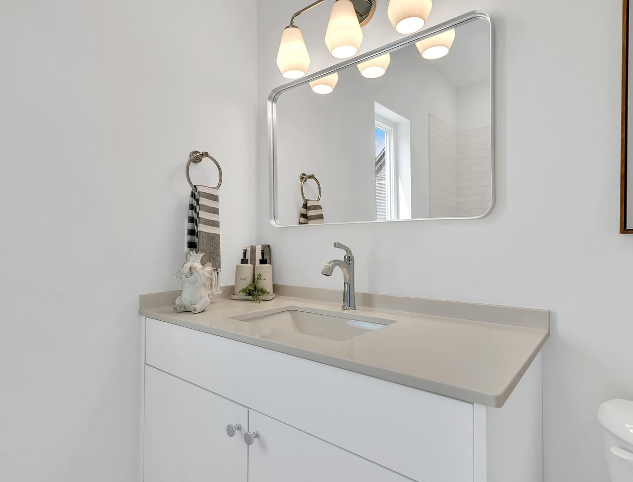 1602 N Central St #104 - Photo 6 of 23