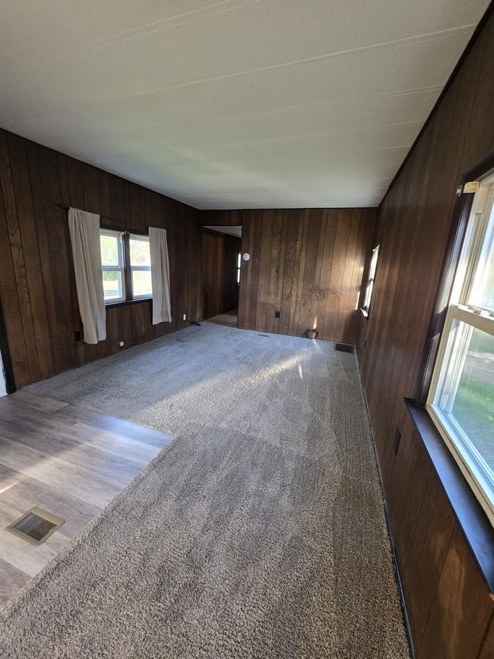 1100 Pines Road - Photo 5 of 14