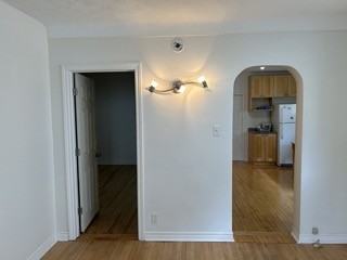27 Stirling Avenue - Photo 7 of 9