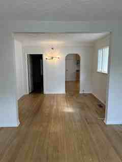 27 Stirling Avenue - Photo 5 of 9