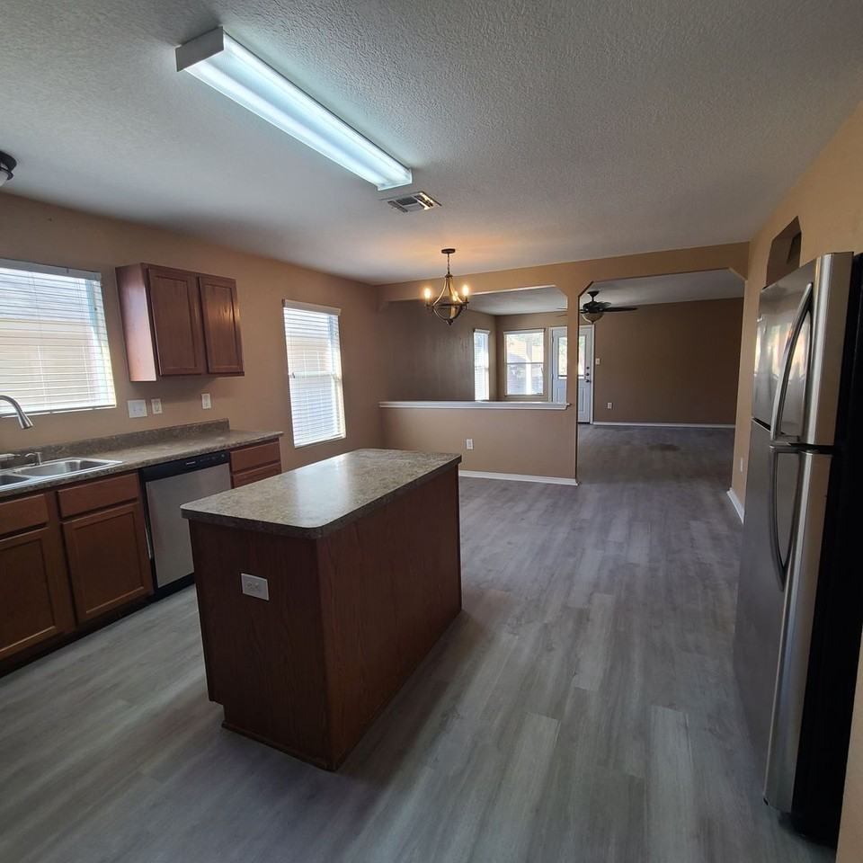 5843 Providence Oak - Photo 6 of 28