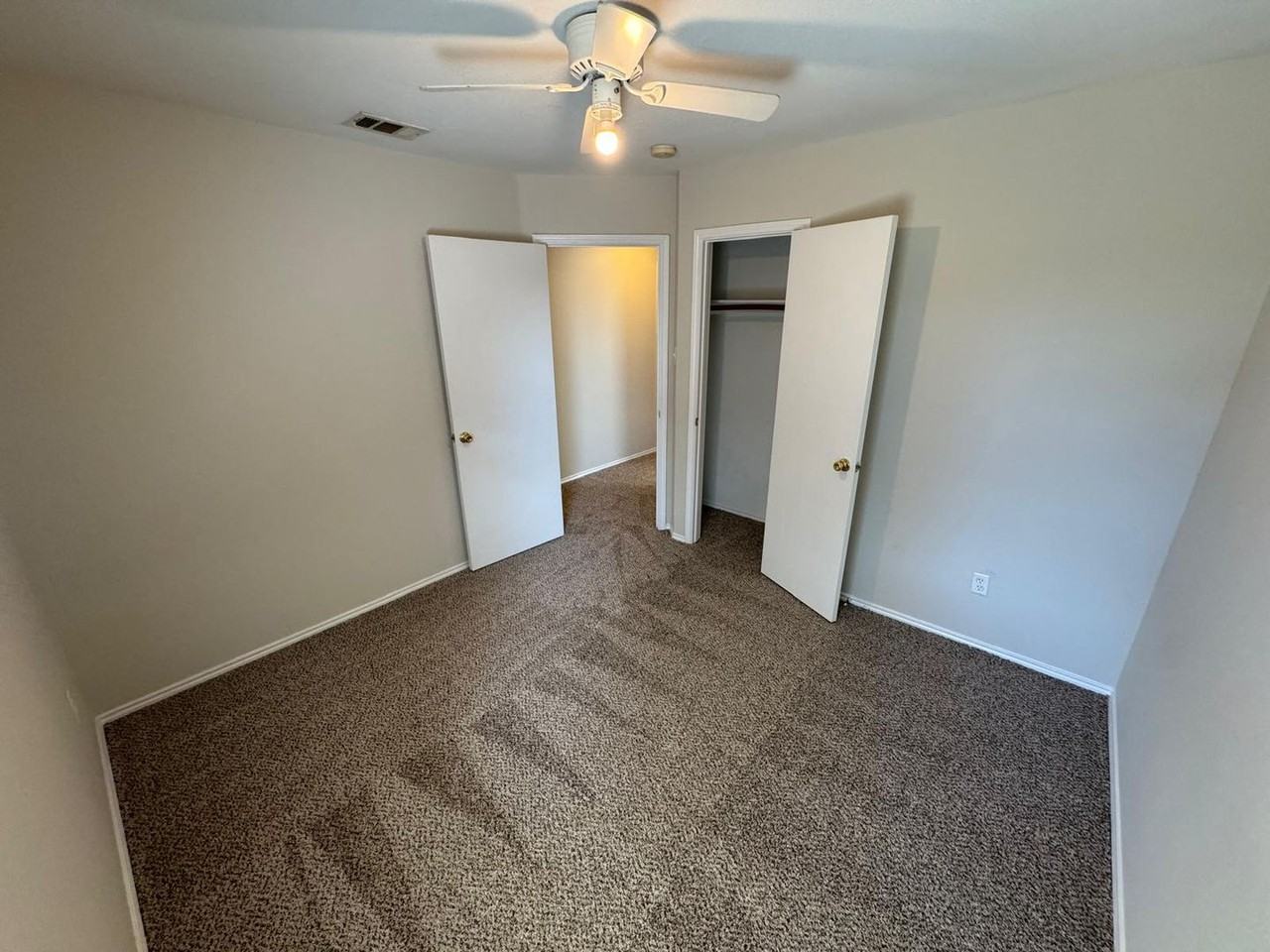 9205 Lenox Dr - Photo 6 of 42