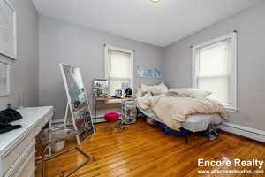 featured image of 44 Hillside Street ##3