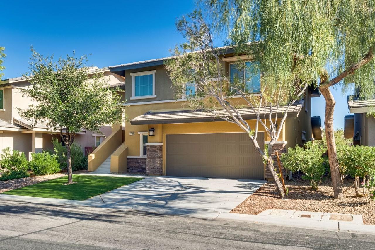 10589 Acacia Park Pl - Photo 3 of 35