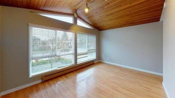 featured image of 1471 Duthie Avenue