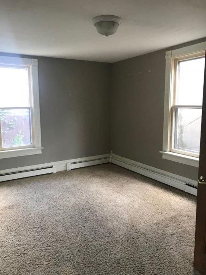 608 Norwood St - Photo 3 of 11