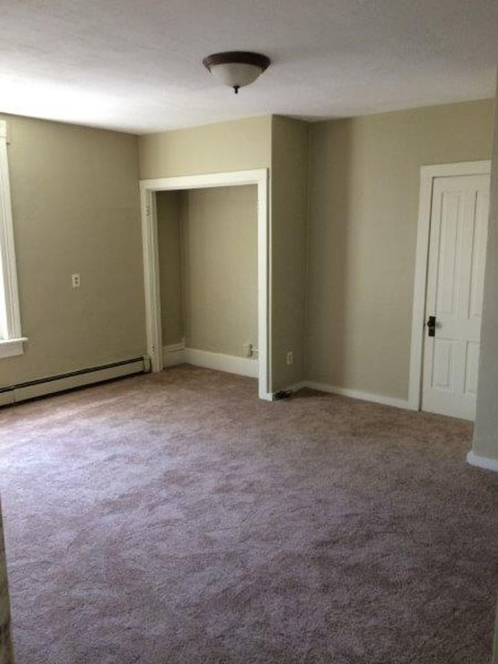 608 Norwood St - Photo 5 of 11