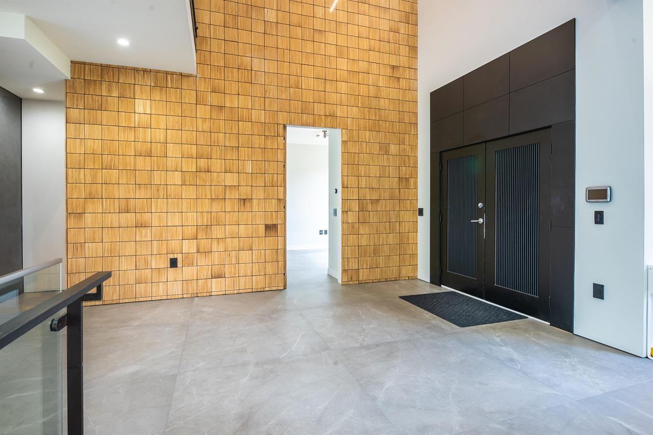 Elgin Ave & Irving St - Photo 5 of 9