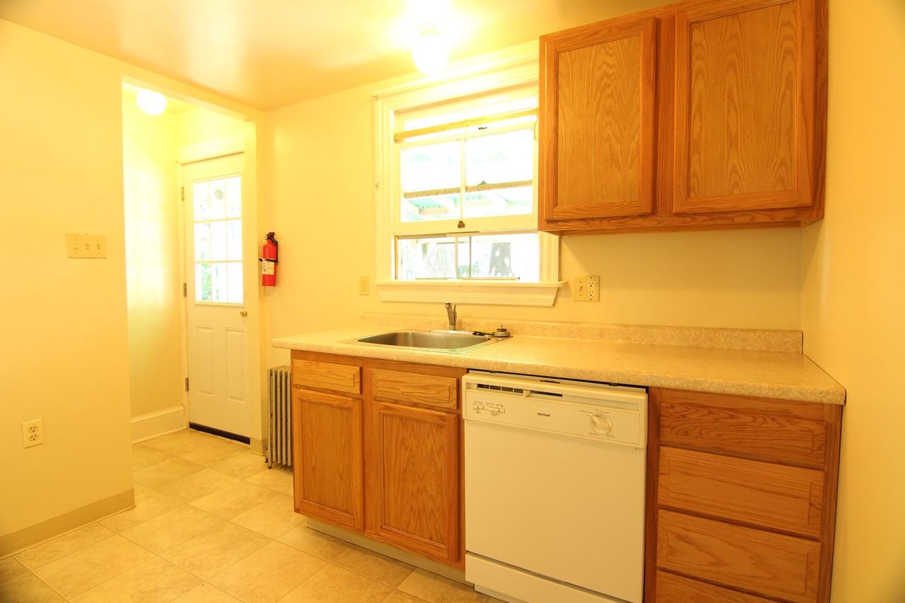 266 Manatawny St #266 - Photo 3 of 12