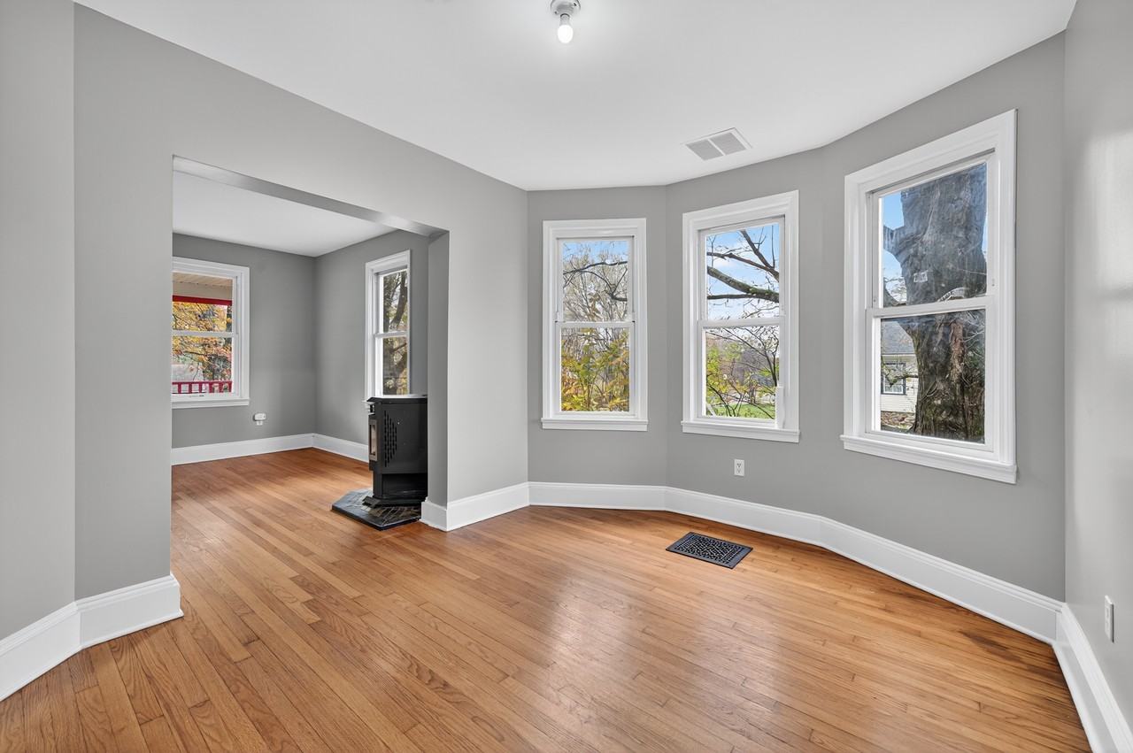 4 Lark St #NA - Photo 5 of 11