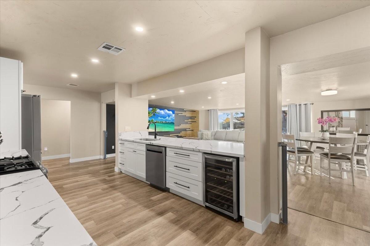 1540 Souvenir Drive #NA - Photo 4 of 20