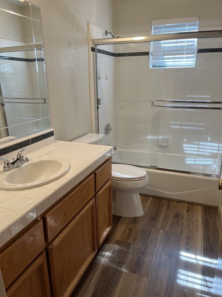 258 Hoffman Ave #258 - Photo 7 of 9