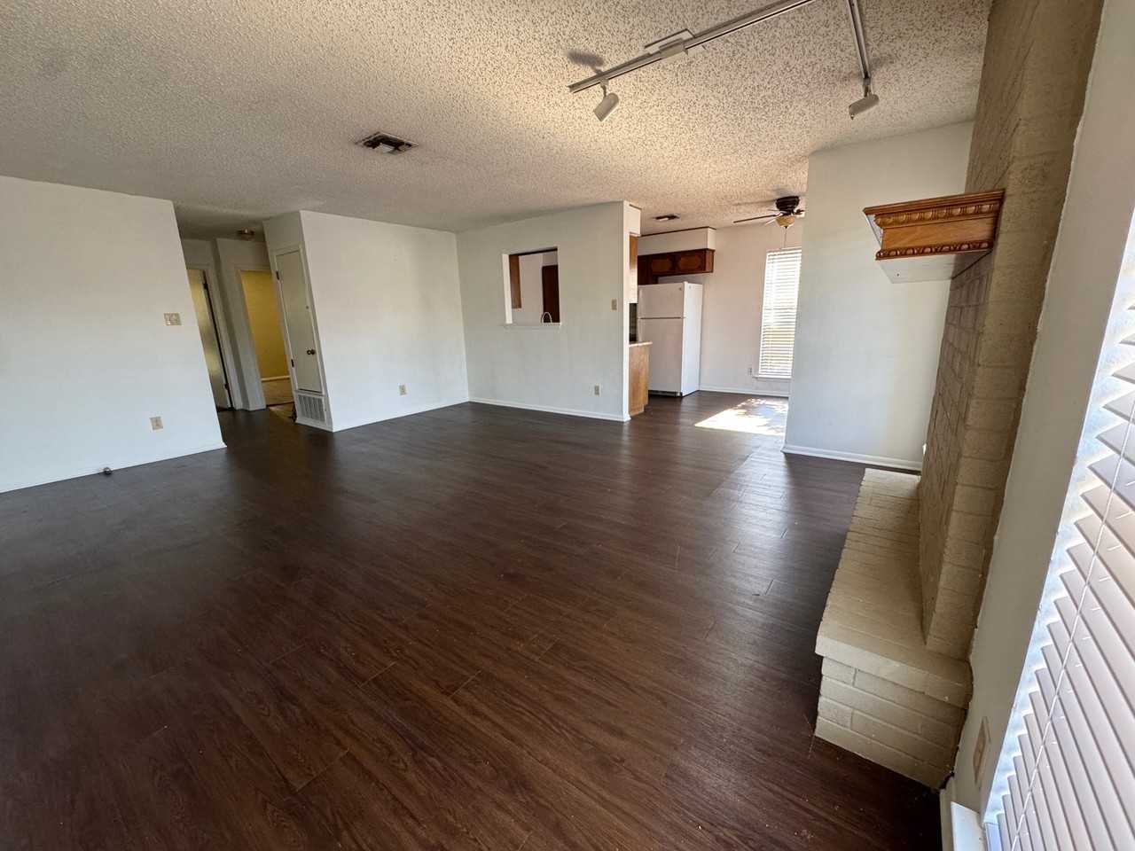 1020 Mission Dr #D - Photo 2 of 7