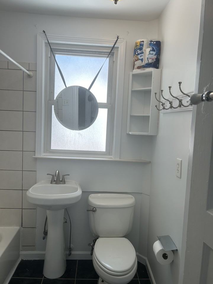 3100 Markbreit Avenue #2 - Photo 3 of 19