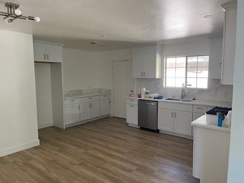 3216 San Carlos Way #NA - Photo 2 of 7