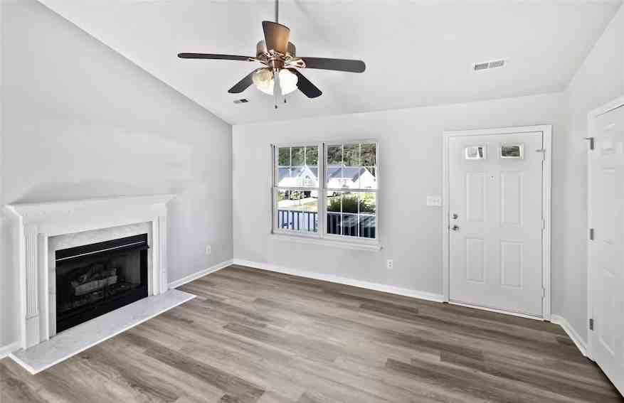 1131 Summit Hills Dr #NA - Photo 3 of 14