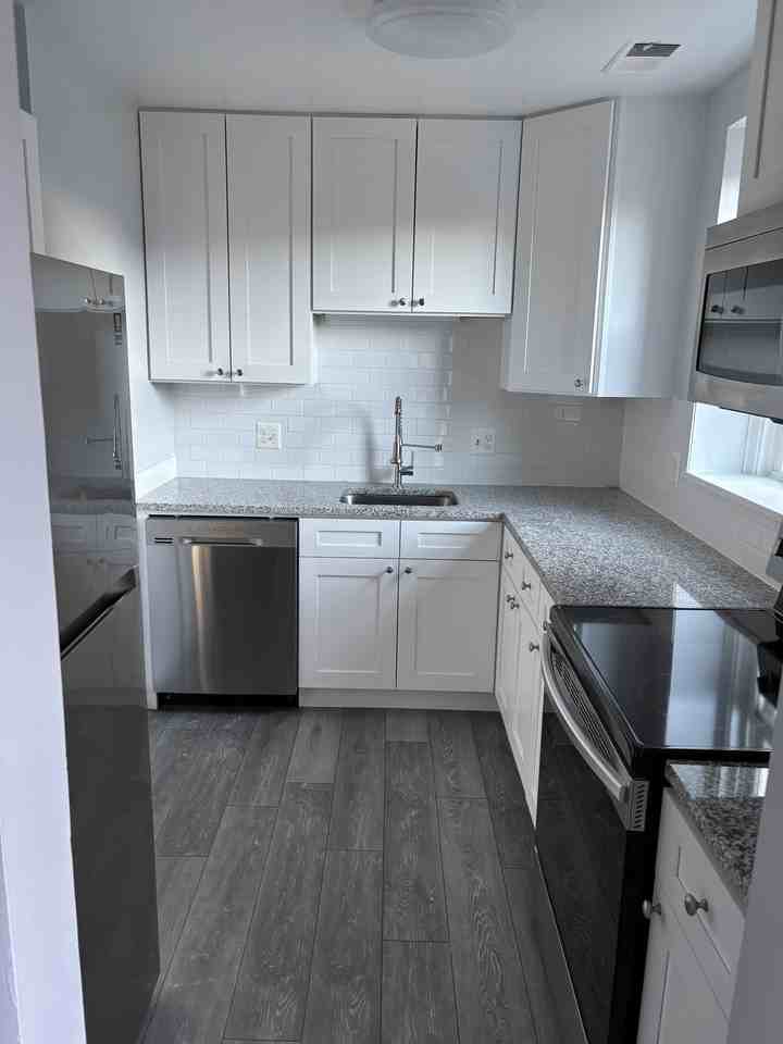 2876 S Abingdon St Apt C2 #NA - Photo 3 of 13