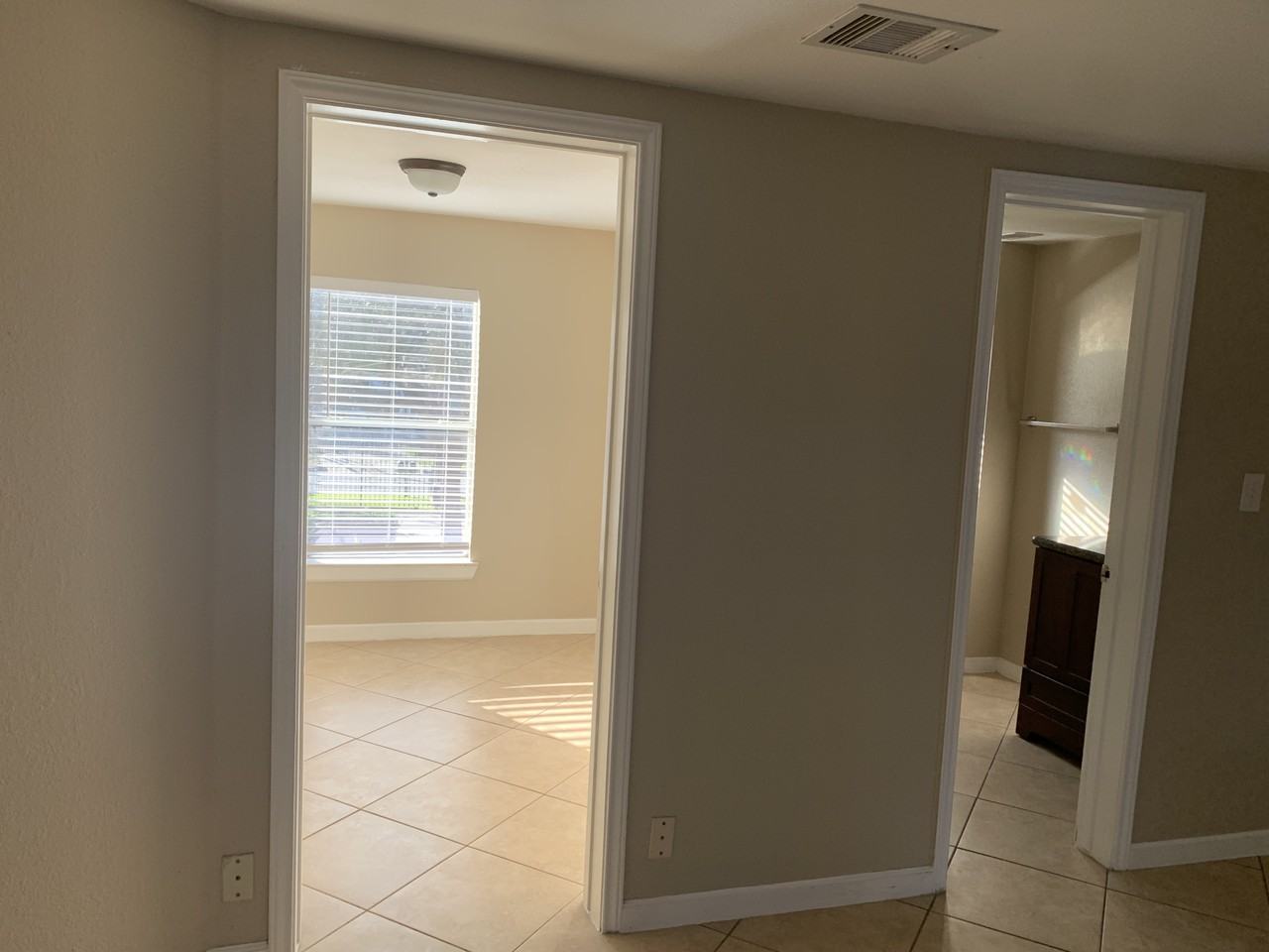 3816 Gano St #B - Photo 6 of 13