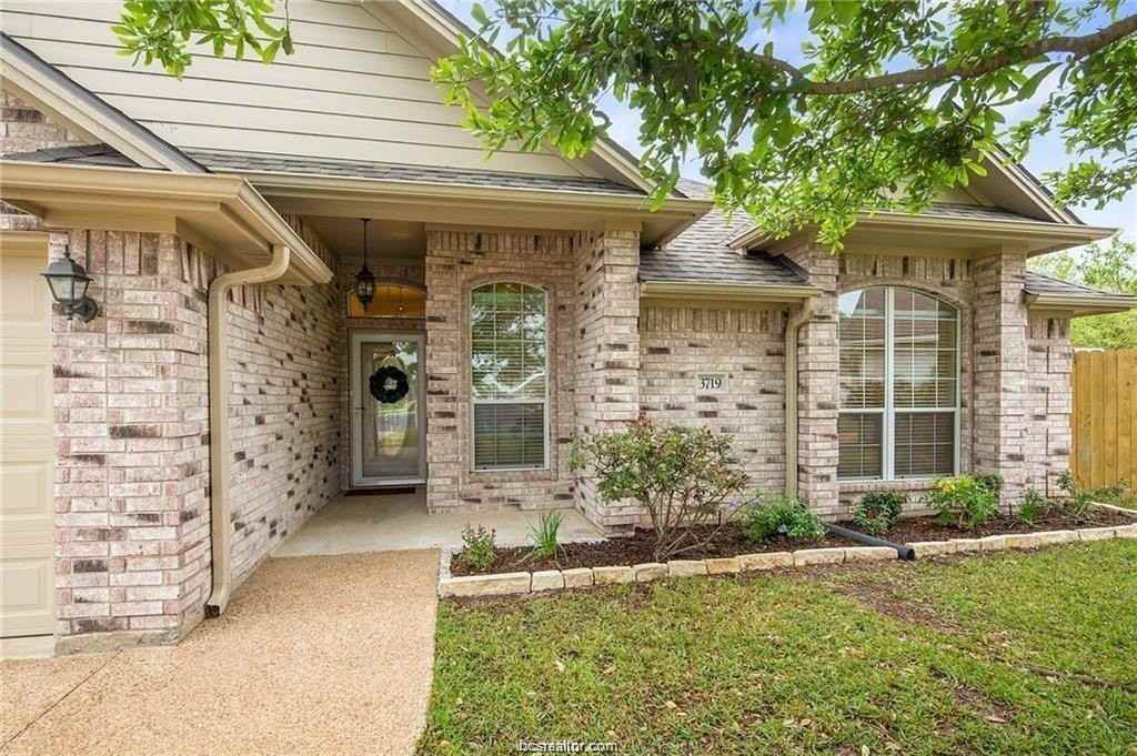 3719 Essen Loop - Photo 2 of 17