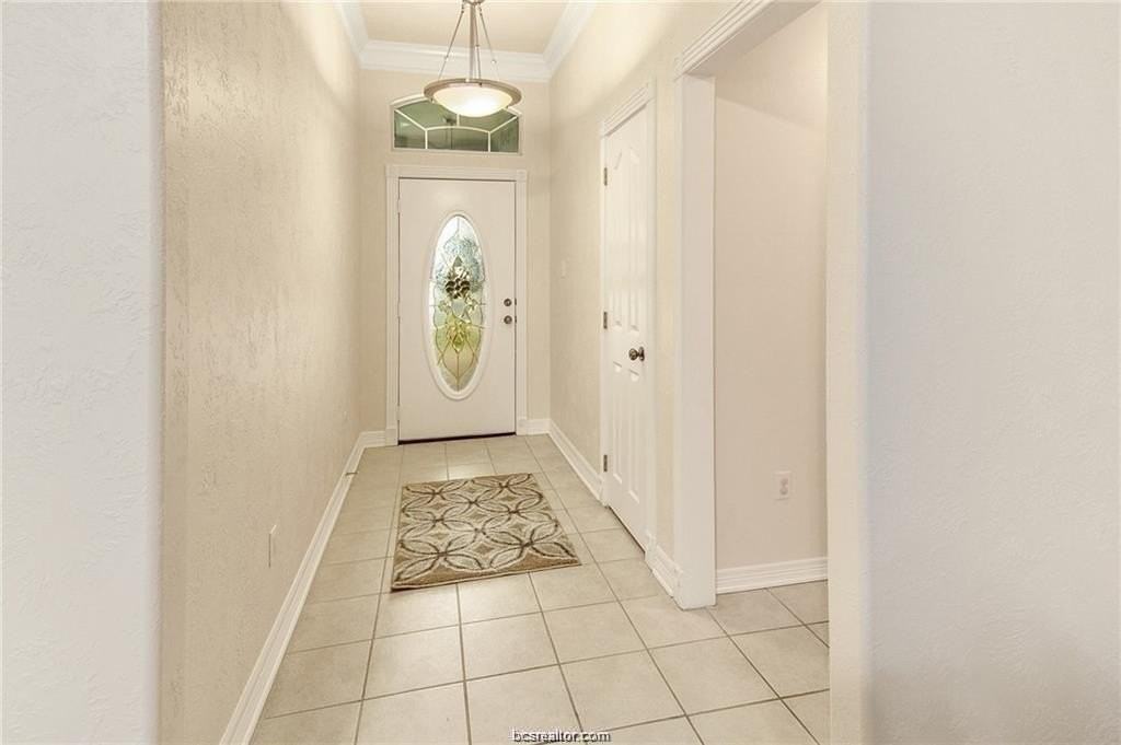 3719 Essen Loop - Photo 3 of 17