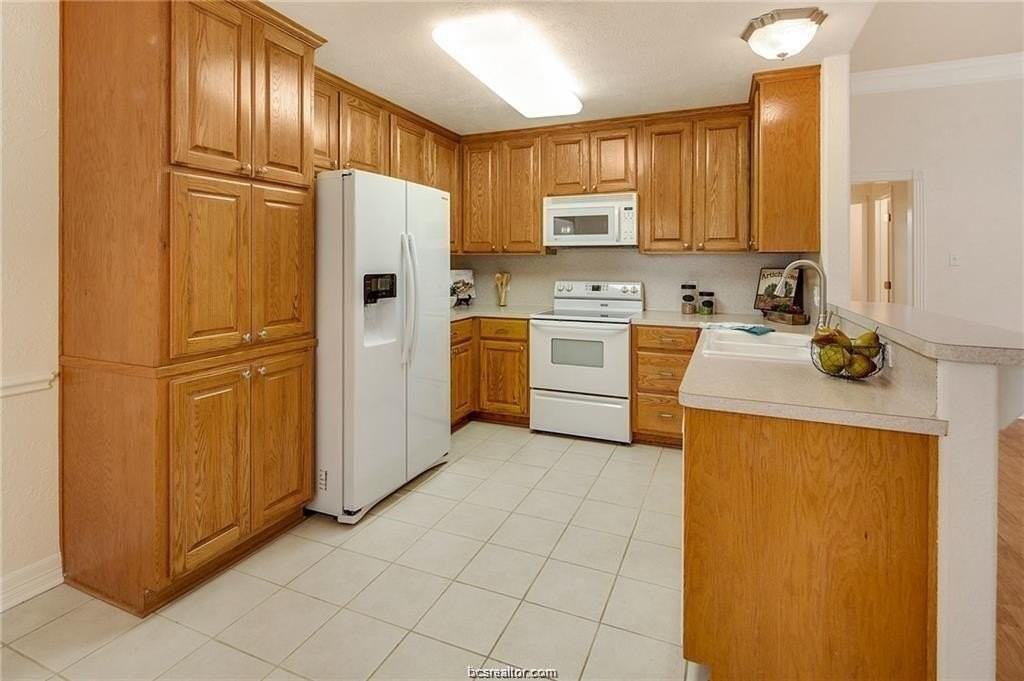 3719 Essen Loop - Photo 7 of 17