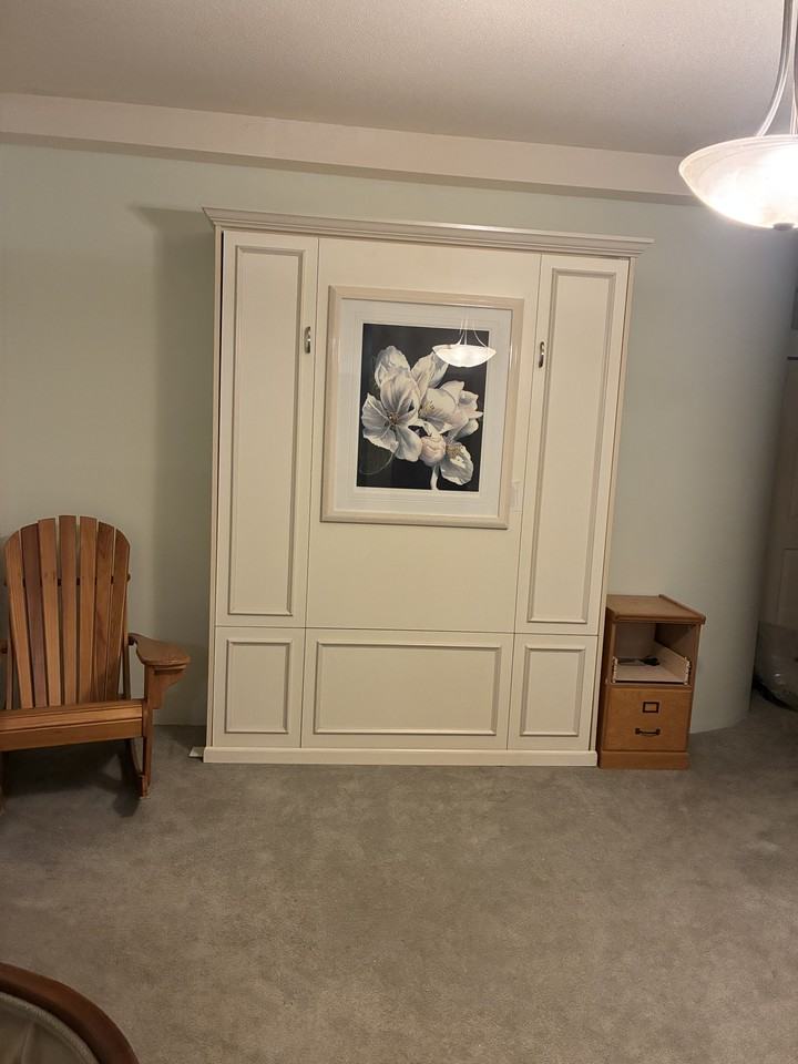 125 18th Street West #108 - Photo 5 of 11