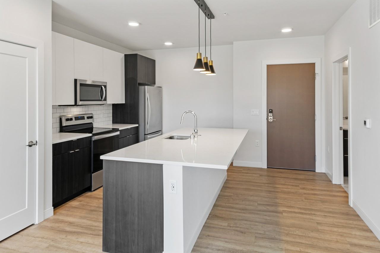 5945 6th Avenue #201 - Photo 2 of 37