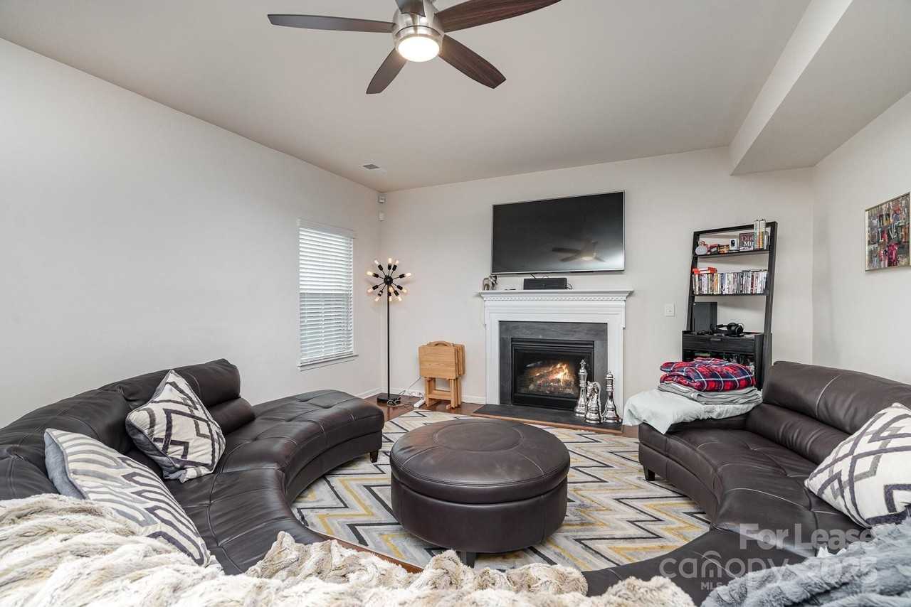 3531 Ettrick Place - Photo 5 of 17