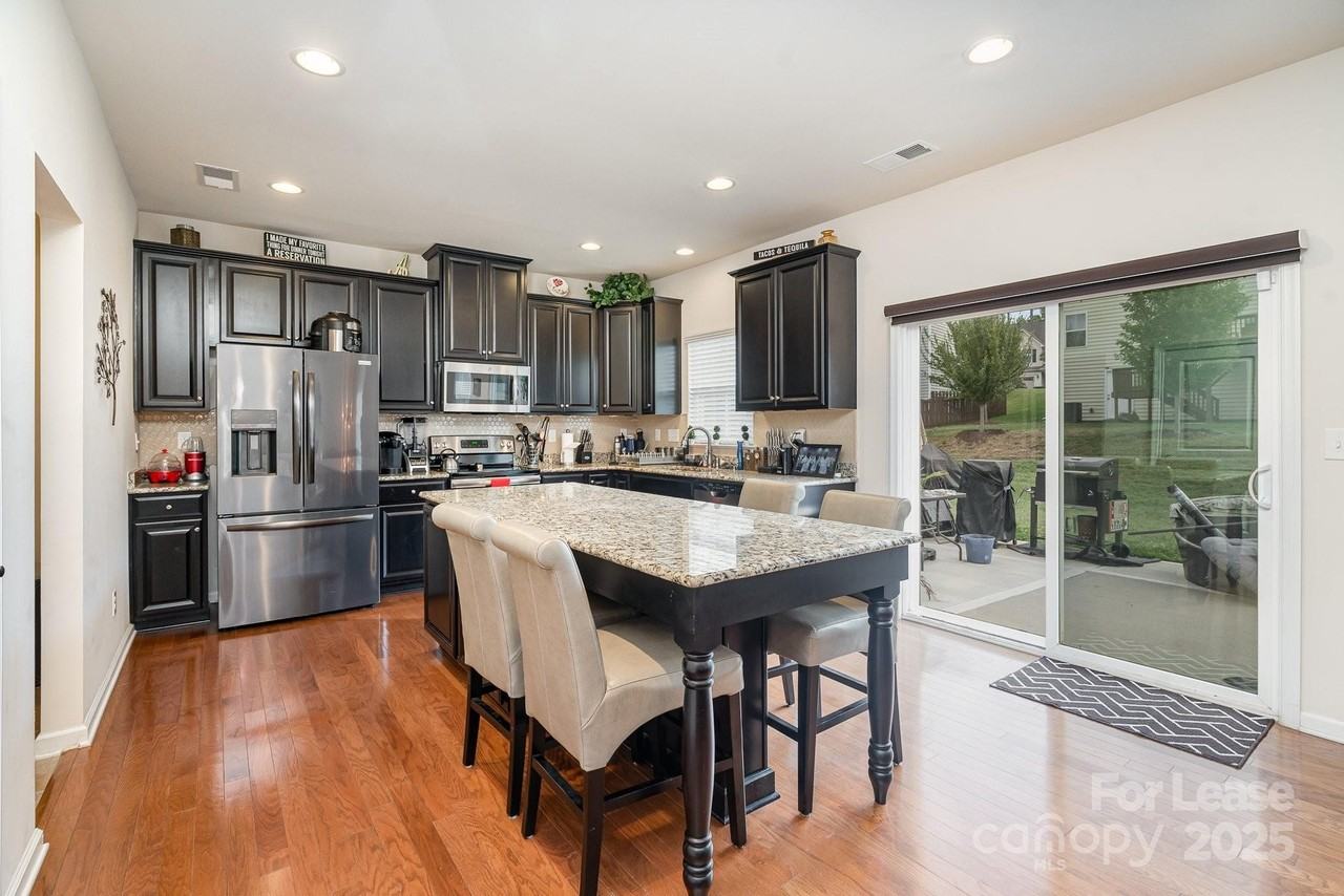 3531 Ettrick Place - Photo 7 of 17