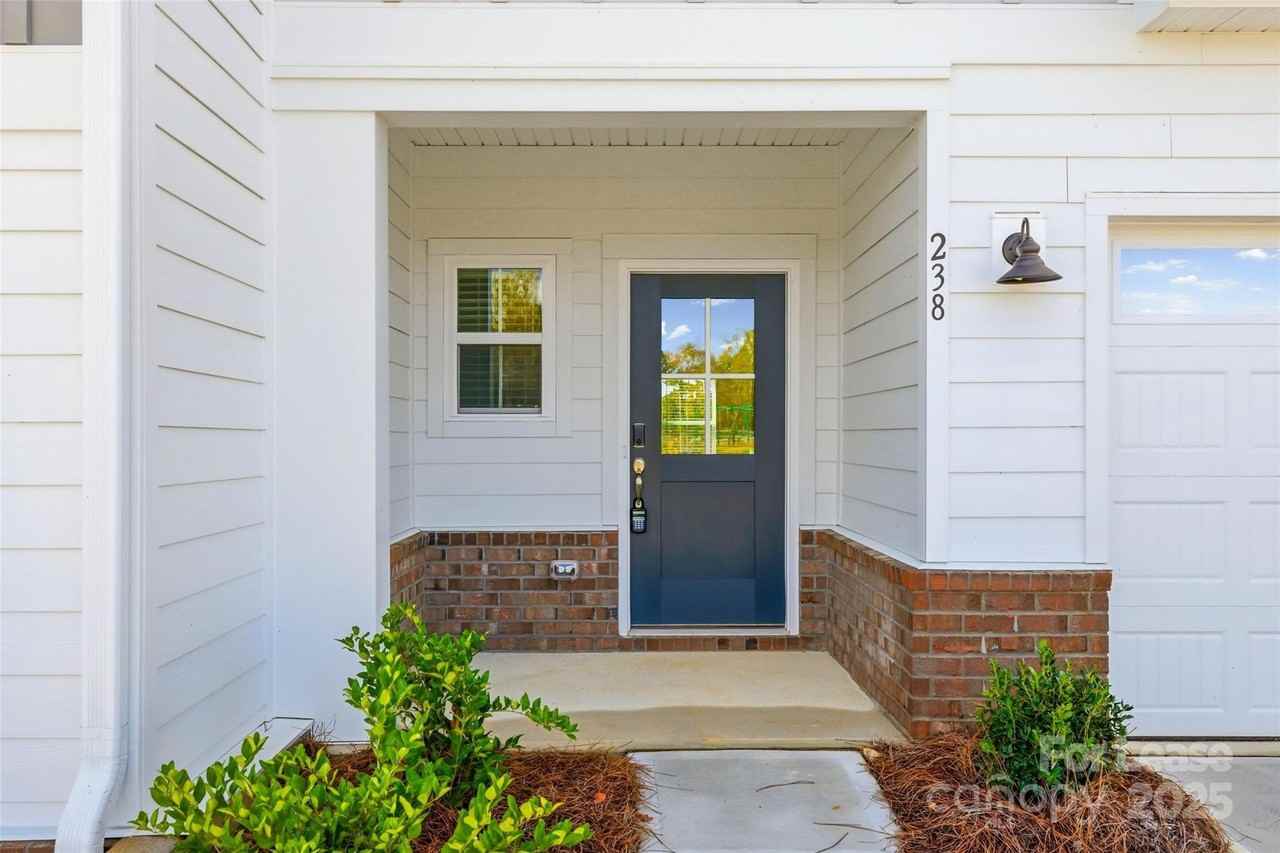 238 238 Tiger Lily Drive - Photo 2 of 30