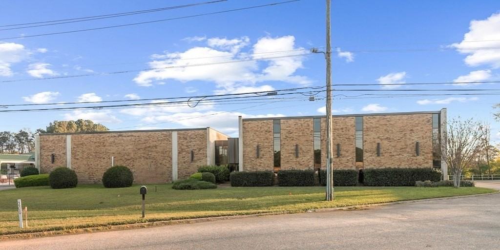 2221 Ross Clark Cir - Photo 2 of 50