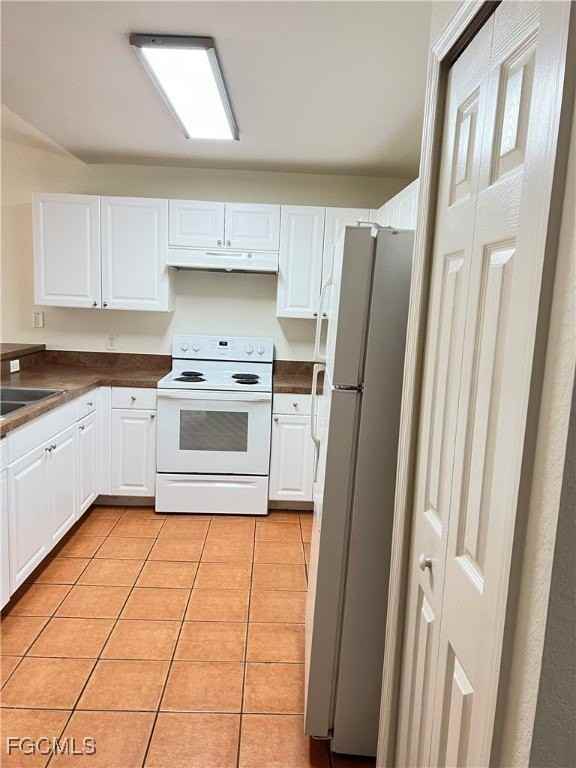 2417 Quentin Ave S - Photo 4 of 17