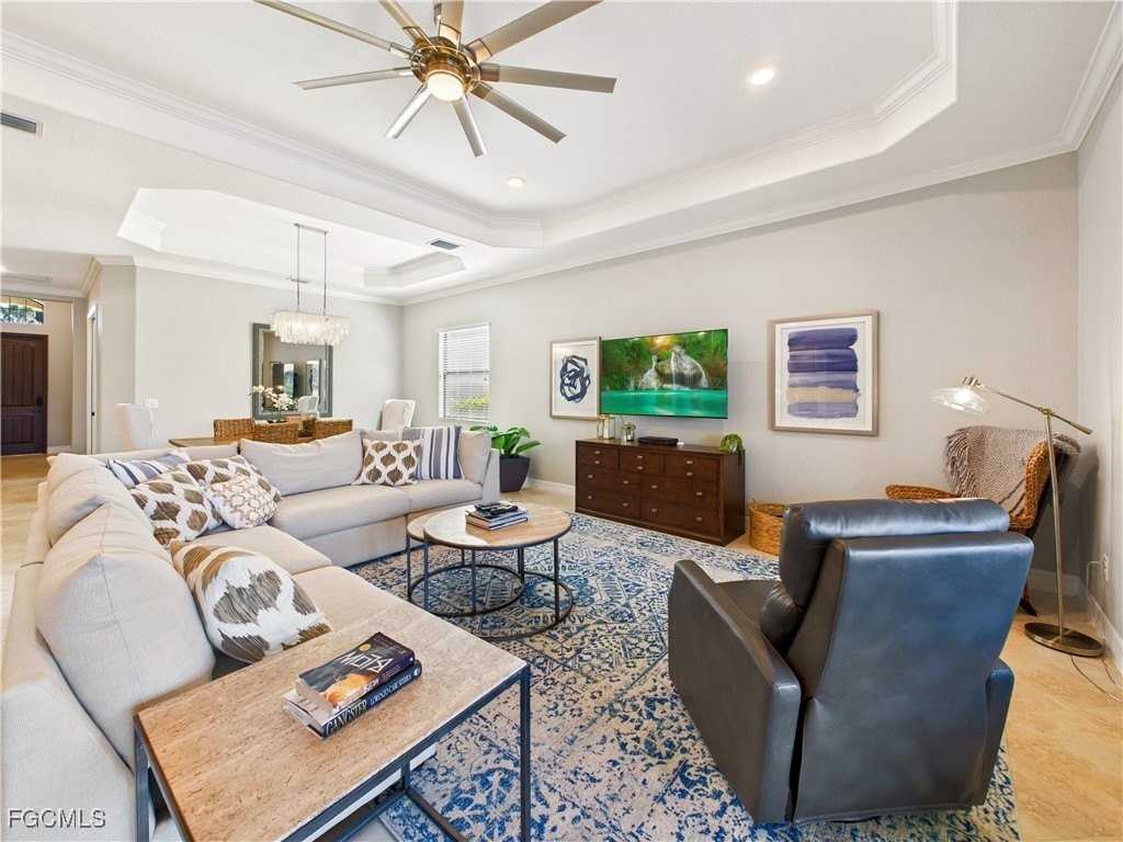 28100 Edenderry Ct - Photo 6 of 33