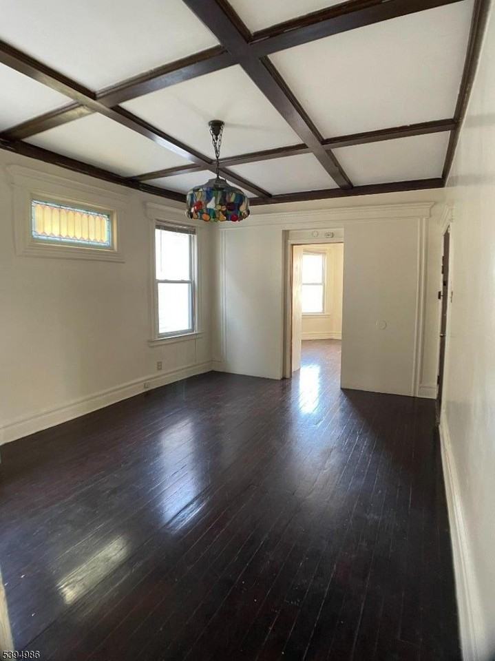 174 N 17th St #2 - Photo 3 of 14