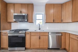 featured image of 210 Ellis Ave #2
