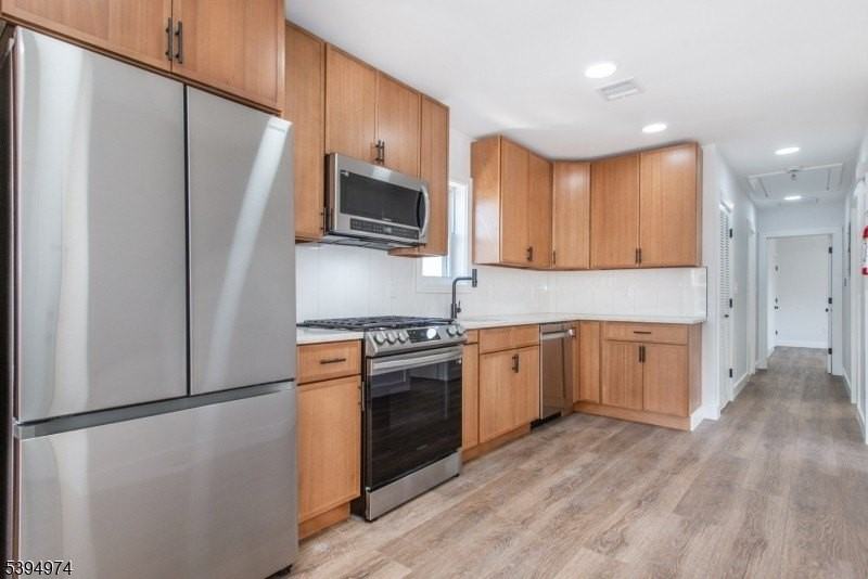 210 Ellis Ave #2 - Photo 3 of 16