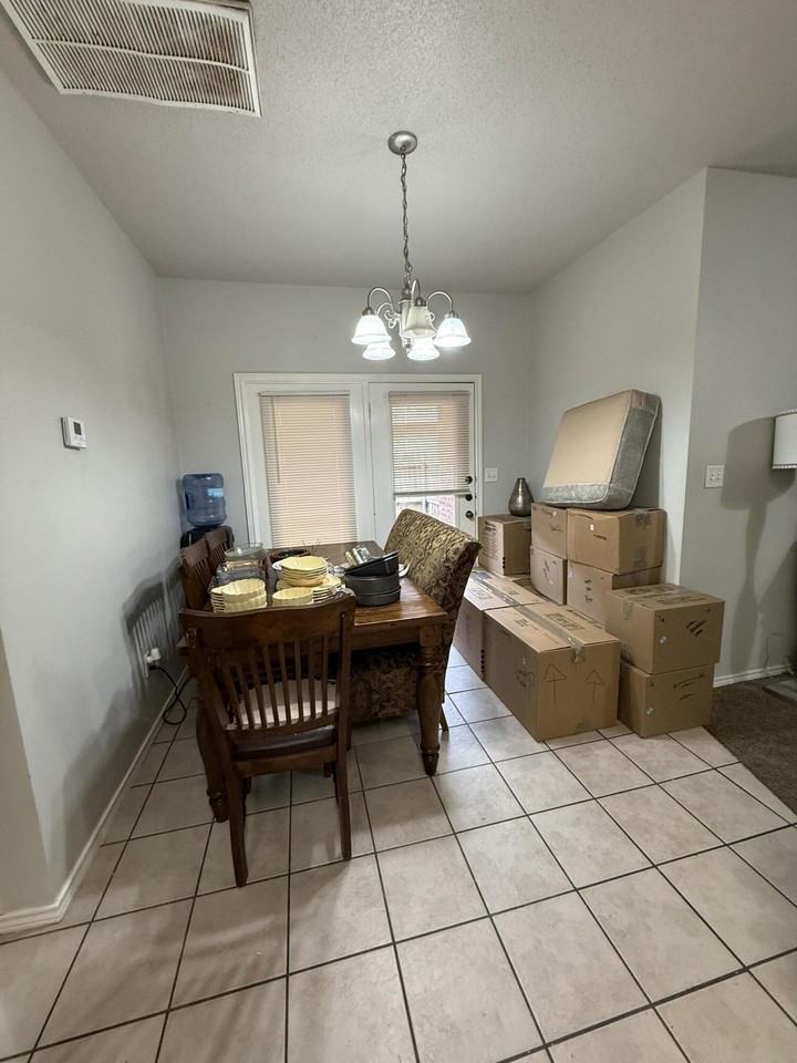 507 N Clinton Ave - Photo 4 of 10