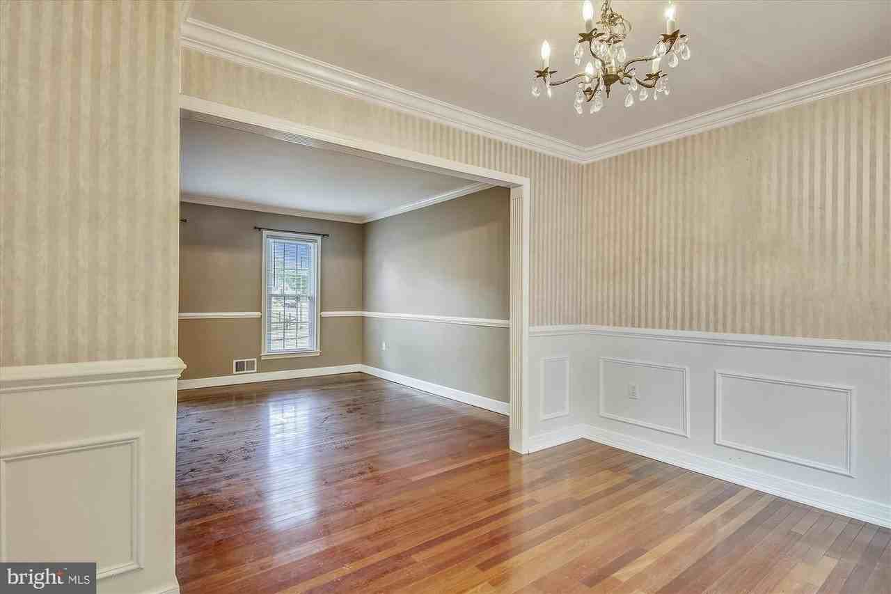 8120 Cooper Street - Photo 4 of 48