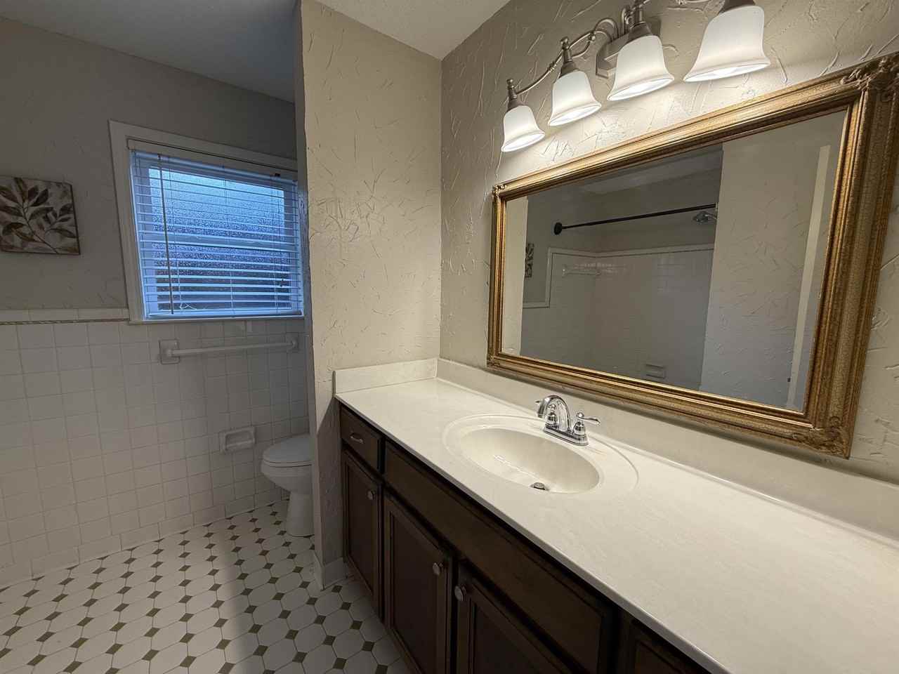 5701 Baird Dr - Photo 5 of 12