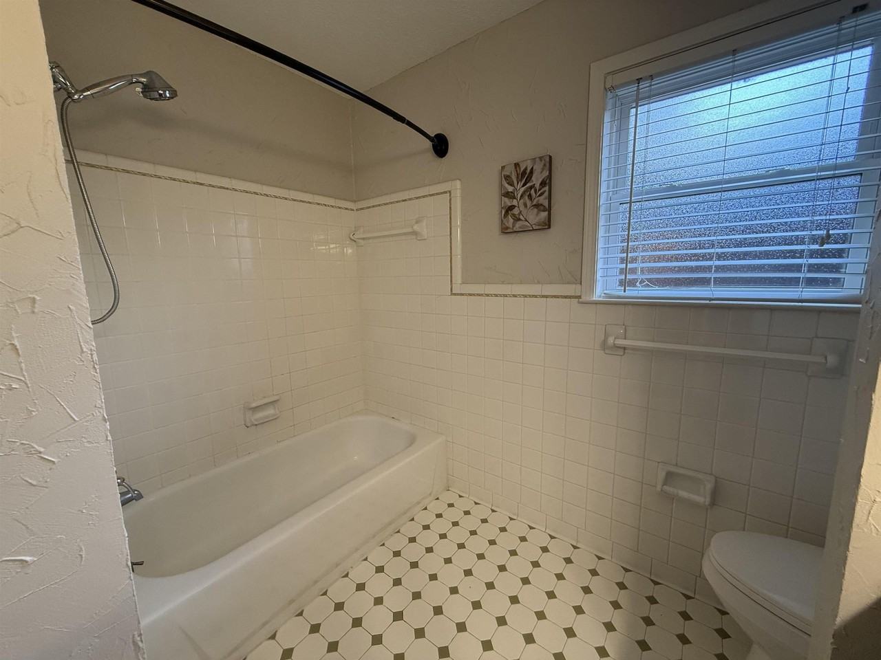 5701 Baird Dr - Photo 7 of 12