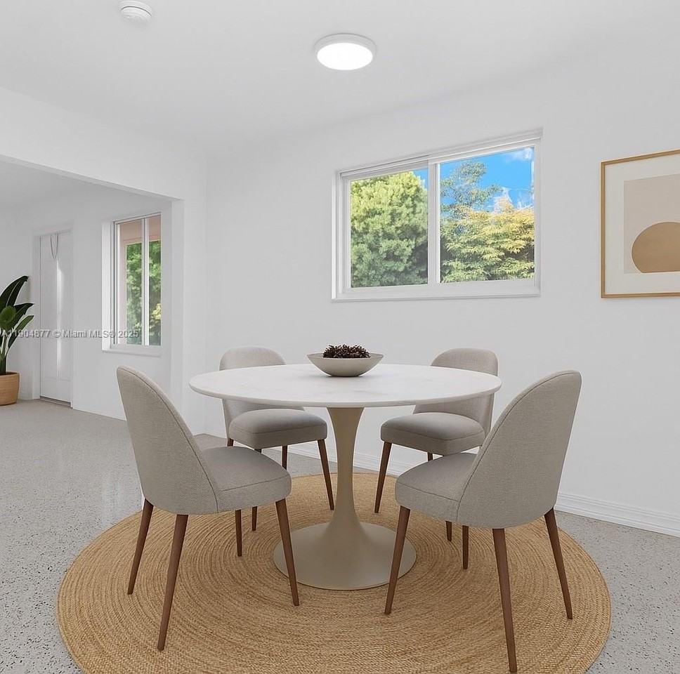 2931 Sw 39th Ave #0 - Photo 5 of 27