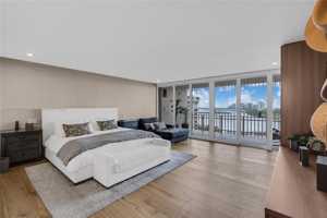 featured image of 3 Grove Isle Dr #C1710