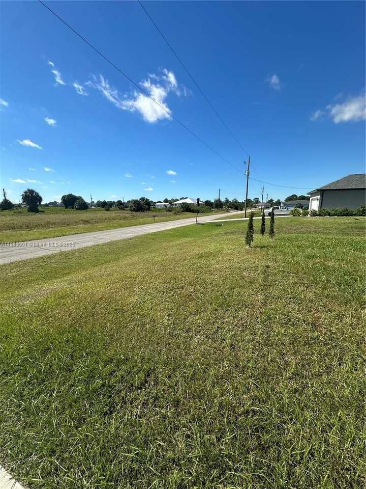 7003 Burma Circle - Photo 6 of 25