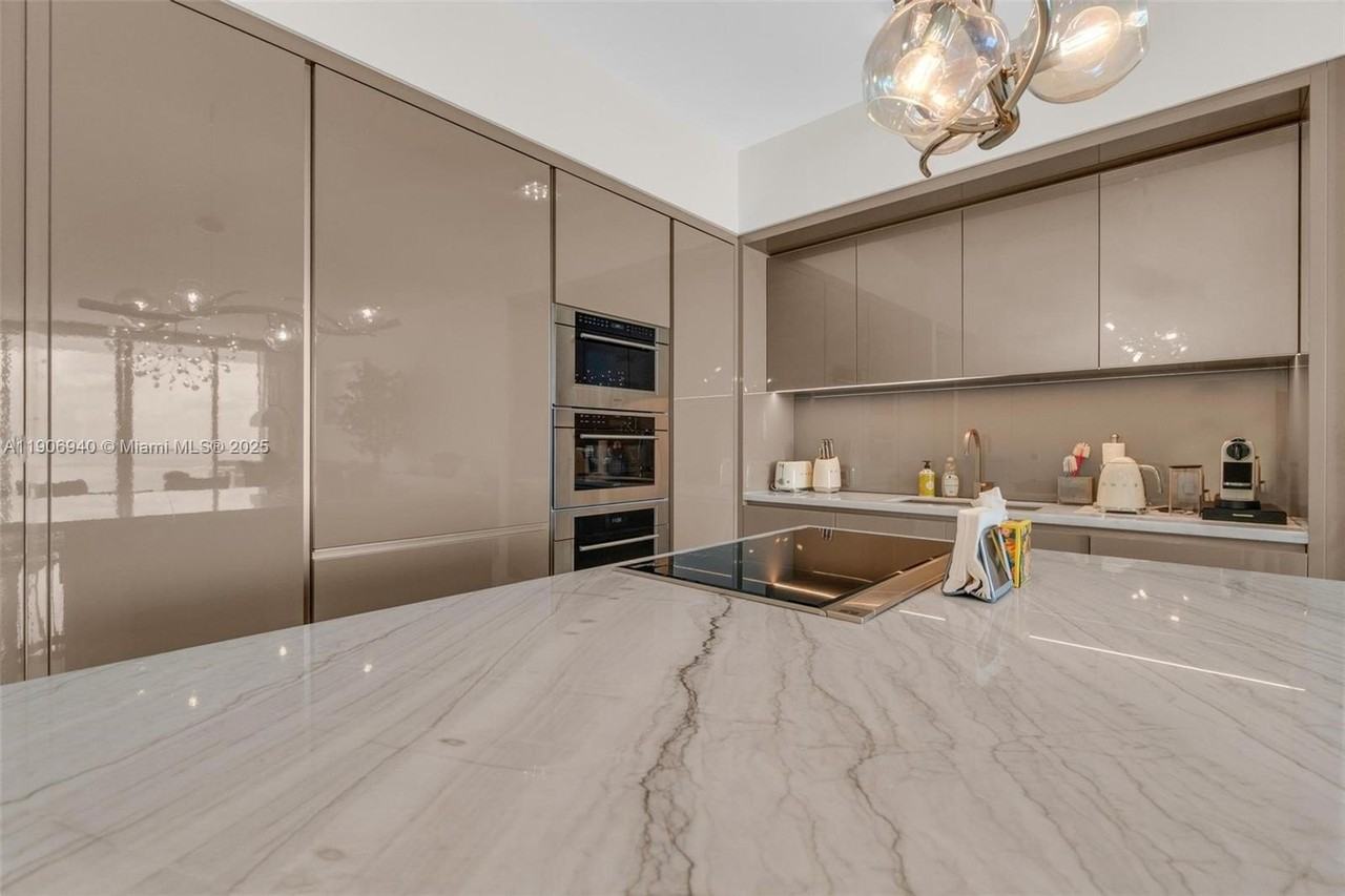 18975 Collins Ave #3901 - Photo 4 of 50