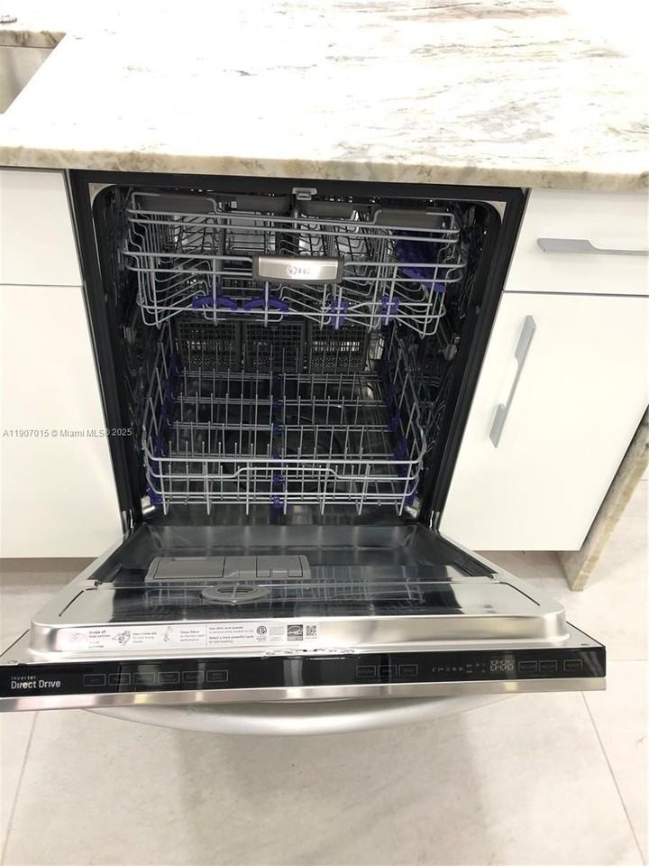 710 North K Street #104 - Photo 4 of 15