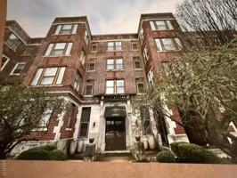 featured image of 5696 Kingsbury Ave #302