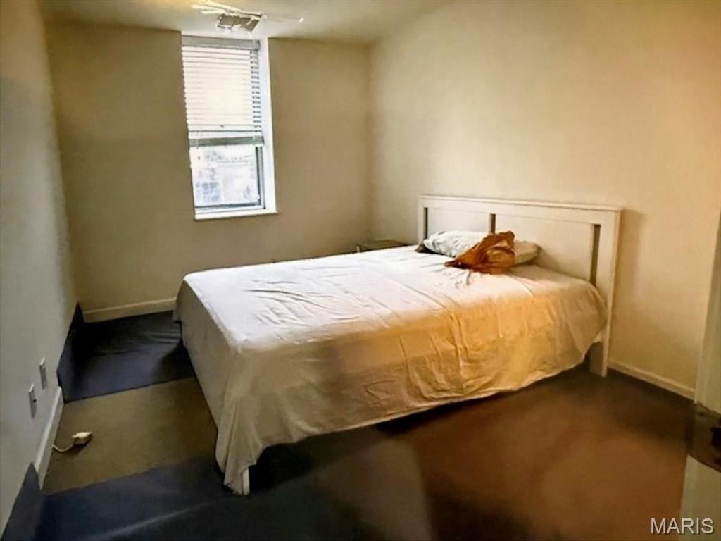 5696 Kingsbury Ave #302 - Photo 5 of 6