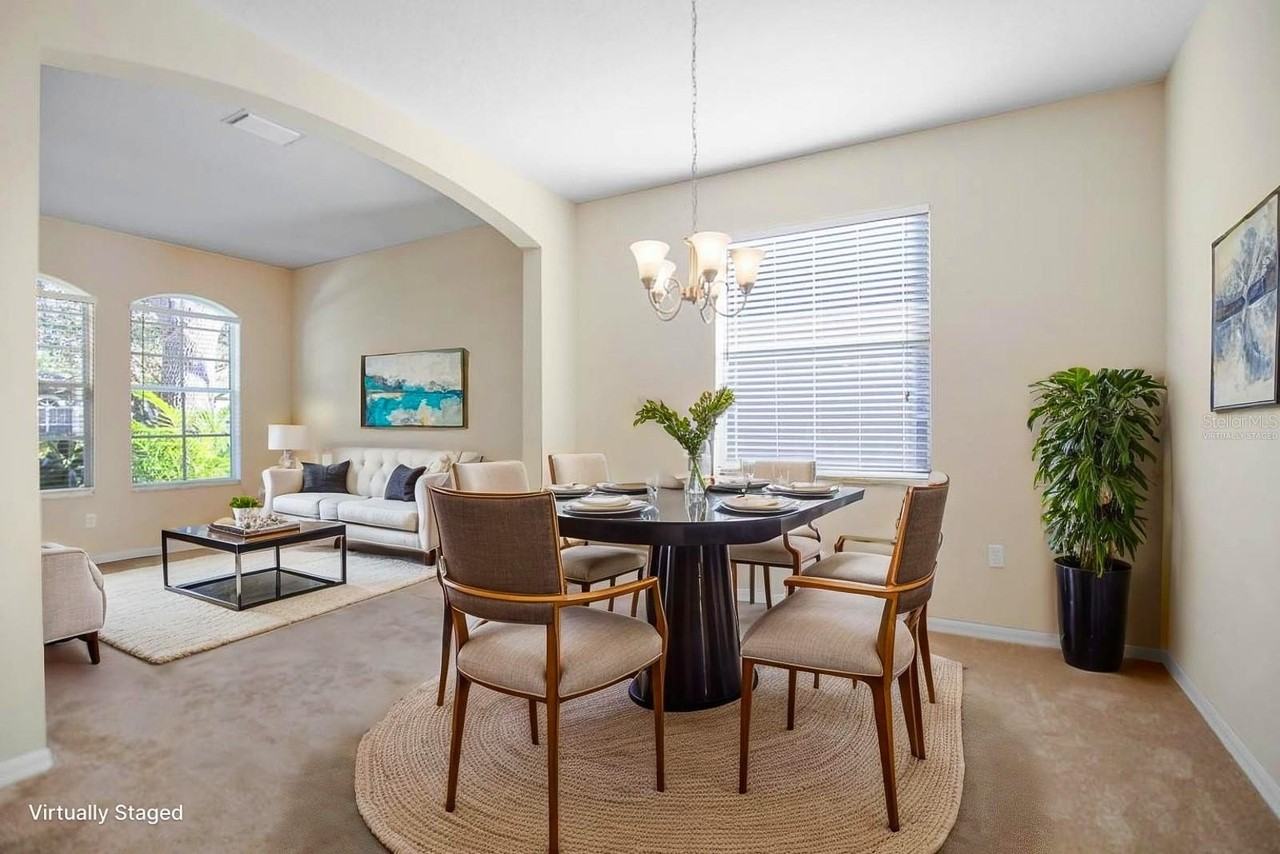 15111 Shearcrest Dr - Photo 5 of 38